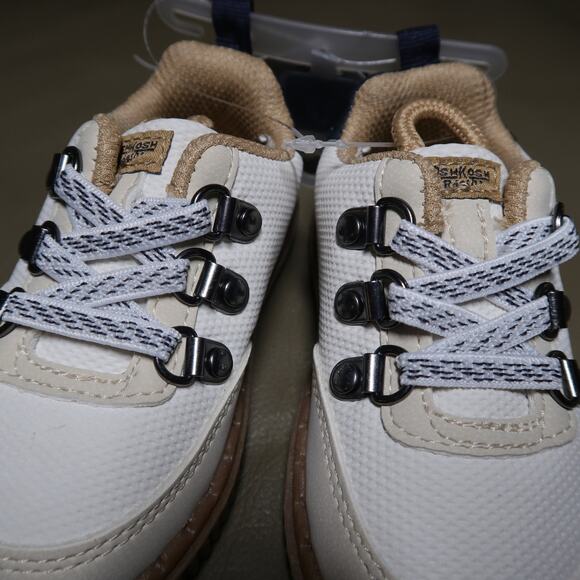 OshKosh B'Gosh White Slip-On Sneakers Heidy Size 4 4T Leather Look Unisex NWT - Picture 3 of 10